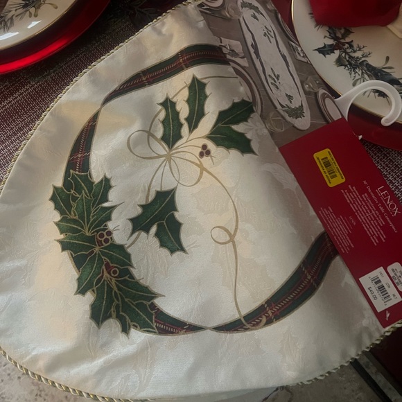 Lenox Oval Centerpiece - Picture 5 of 5